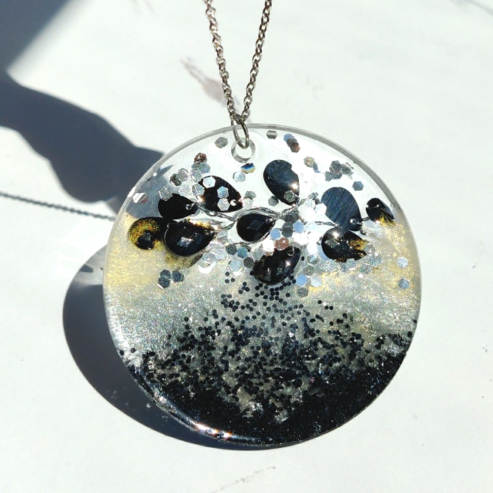 Handmade Car Pendant Silver/Black Resin